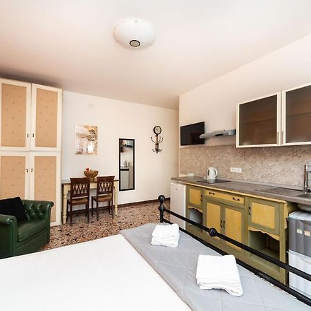 Monti Guesthouse Mestre Eksteriør billede
